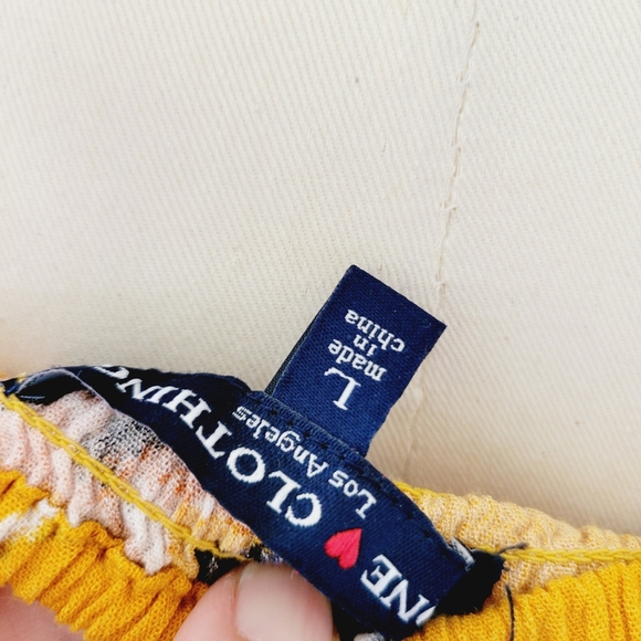 One Clothing floral off shoulder blouse size large - Picture 7 of 8